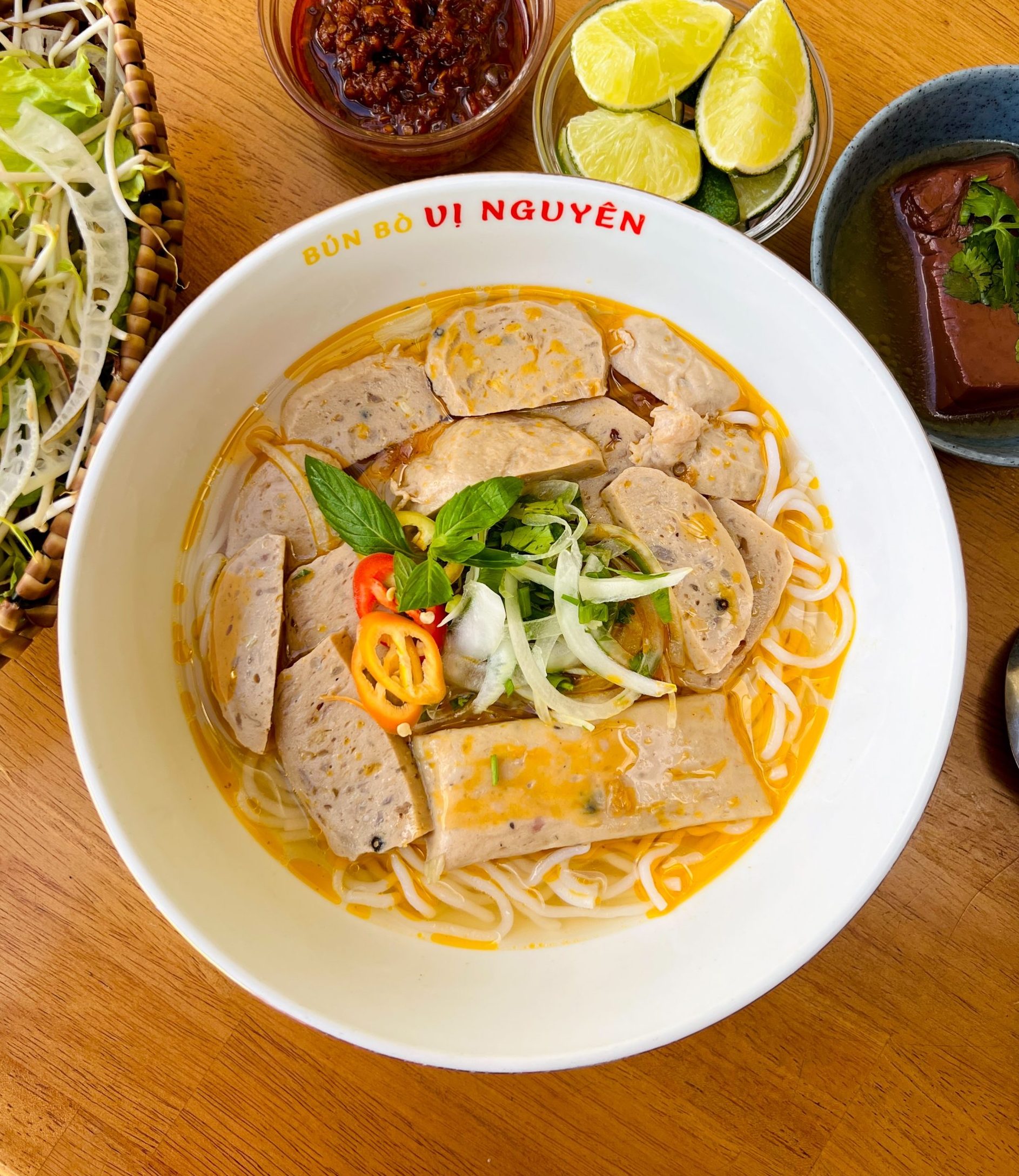 Phở thố đá